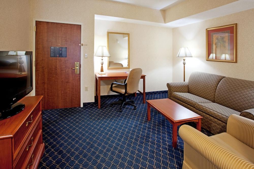 Holiday Inn Express & Suites Orangeburg By Ihg Ngoại thất bức ảnh